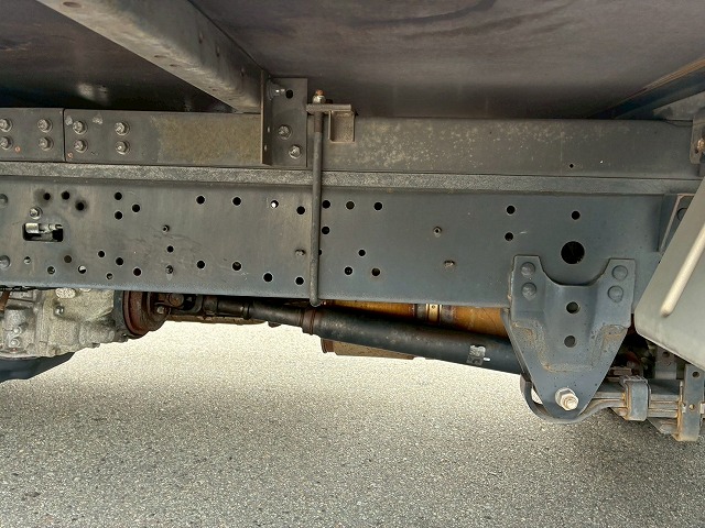 パネルバン10尺ボディダブルタイヤジャストロー1t1.5t3.5t|中古トラックの販売・買取・査定のアイナビ