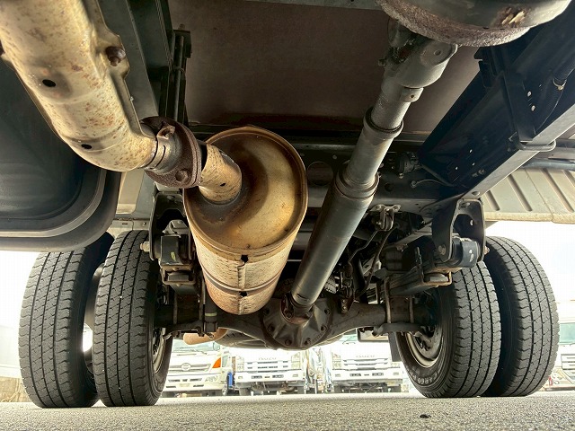 パネルバン10尺ボディダブルタイヤジャストロー1t1.5t3.5t|中古トラックの販売・買取・査定のアイナビ