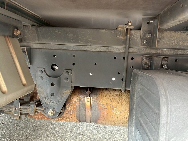 パネルバン10尺ボディダブルタイヤジャストロー1t1.5t3.5t|中古トラックの販売・買取・査定のアイナビ