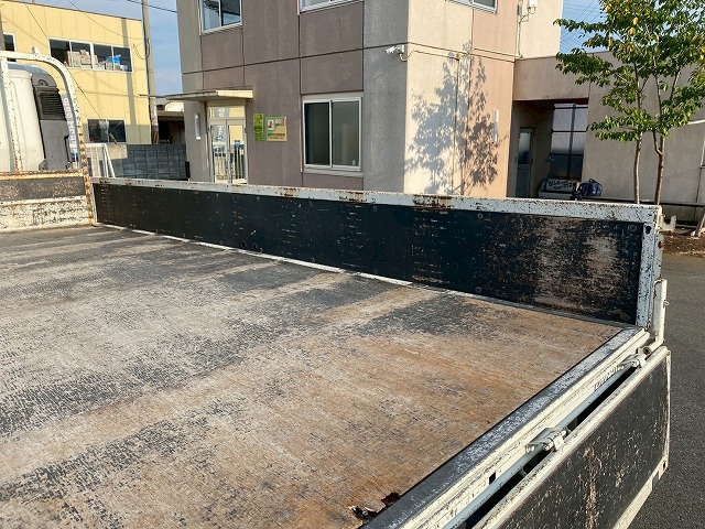 保証対象車車検付ワンオーナーワイドロング3t積載6速MT|中古トラックの販売・買取・査定のアイナビ