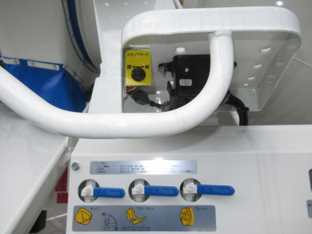 未使用 カヤバ ドラム容量8.7立米 電動ホッパーカバー|中古トラックの販売・買取・査定のアイナビ