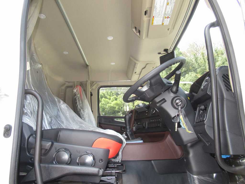 未使用 カヤバ ドラム容量8.7立米 電動ホッパーカバー|中古トラックの販売・買取・査定のアイナビ