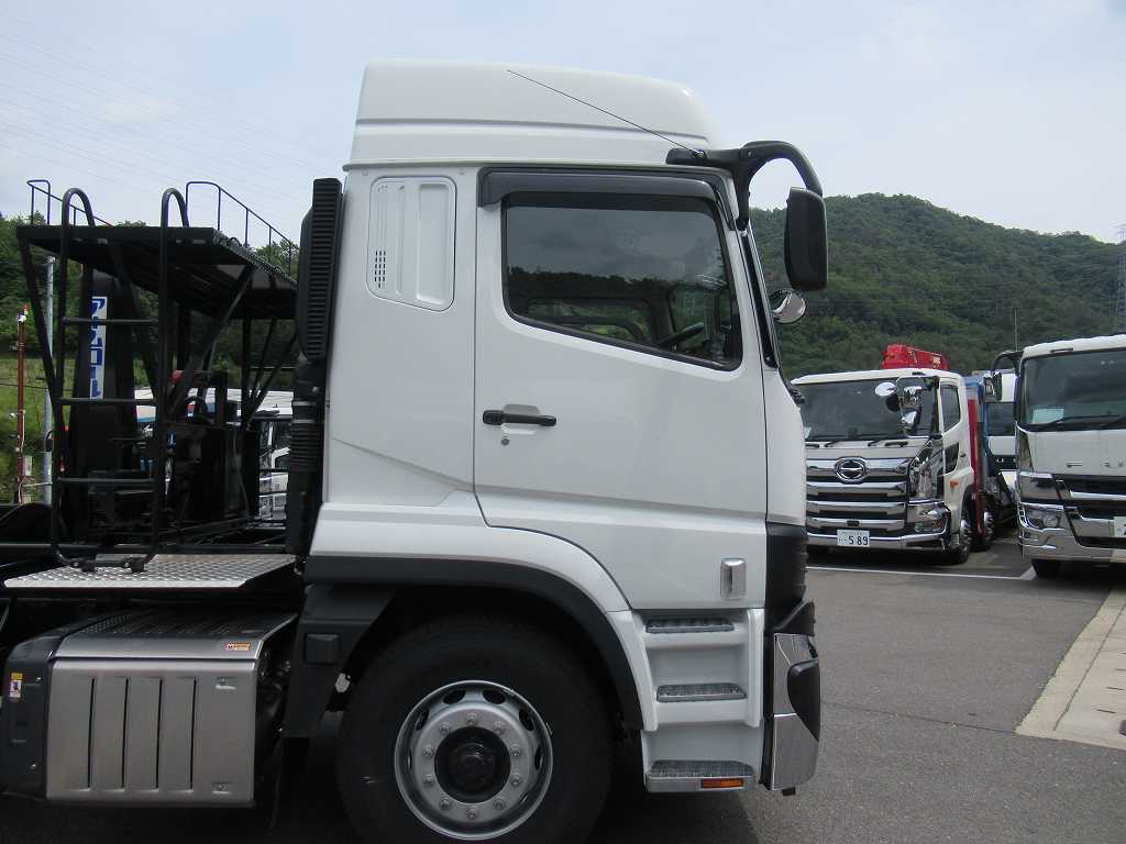 新明和 22t アームロール ハイルーフ AT 最大積載10600㎏|中古トラックの販売・買取・査定のアイナビ