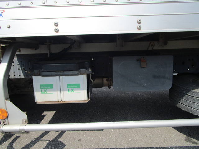 H.21年三菱ふそうキャンターアルミバンPG付3t積載|中古トラックの販売・買取・査定のアイナビ