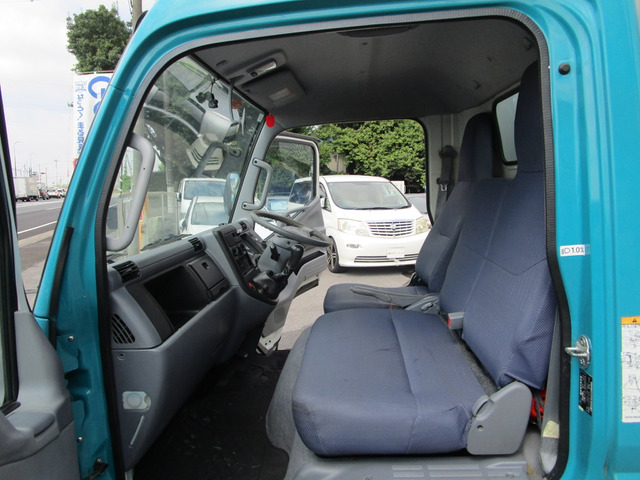 H.21年三菱ふそうキャンターアルミバンPG付3t積載|中古トラックの販売・買取・査定のアイナビ