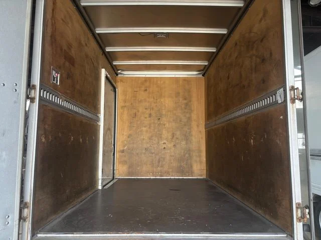 トヨタ|中古トラックの販売・買取・査定のアイナビ