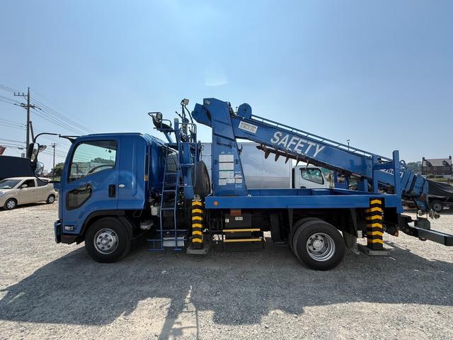 いすゞ フォワード|中古トラックの販売・買取・査定のアイナビ