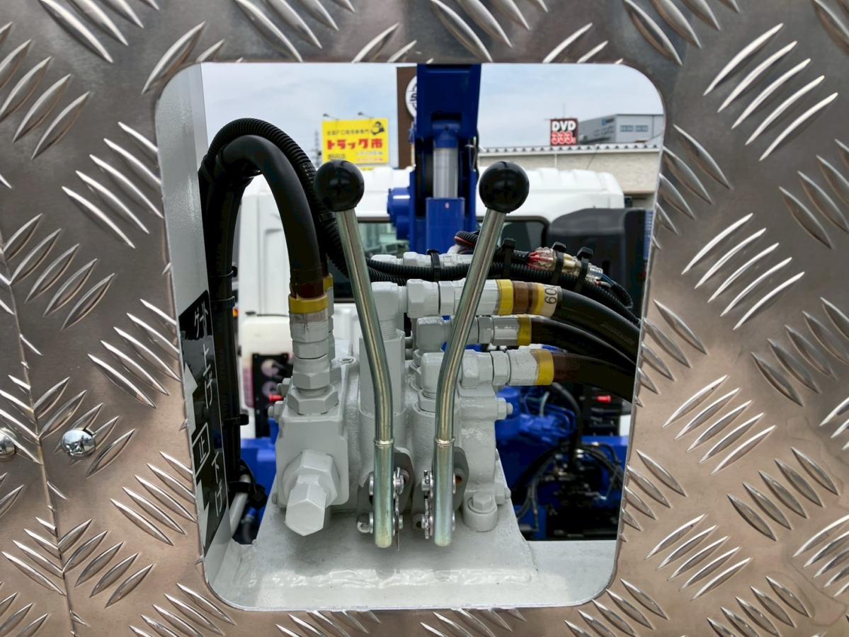 ☆未使用車 セーフティークレーン 自動歩み ラジコン|中古トラックの販売・買取・査定のアイナビ