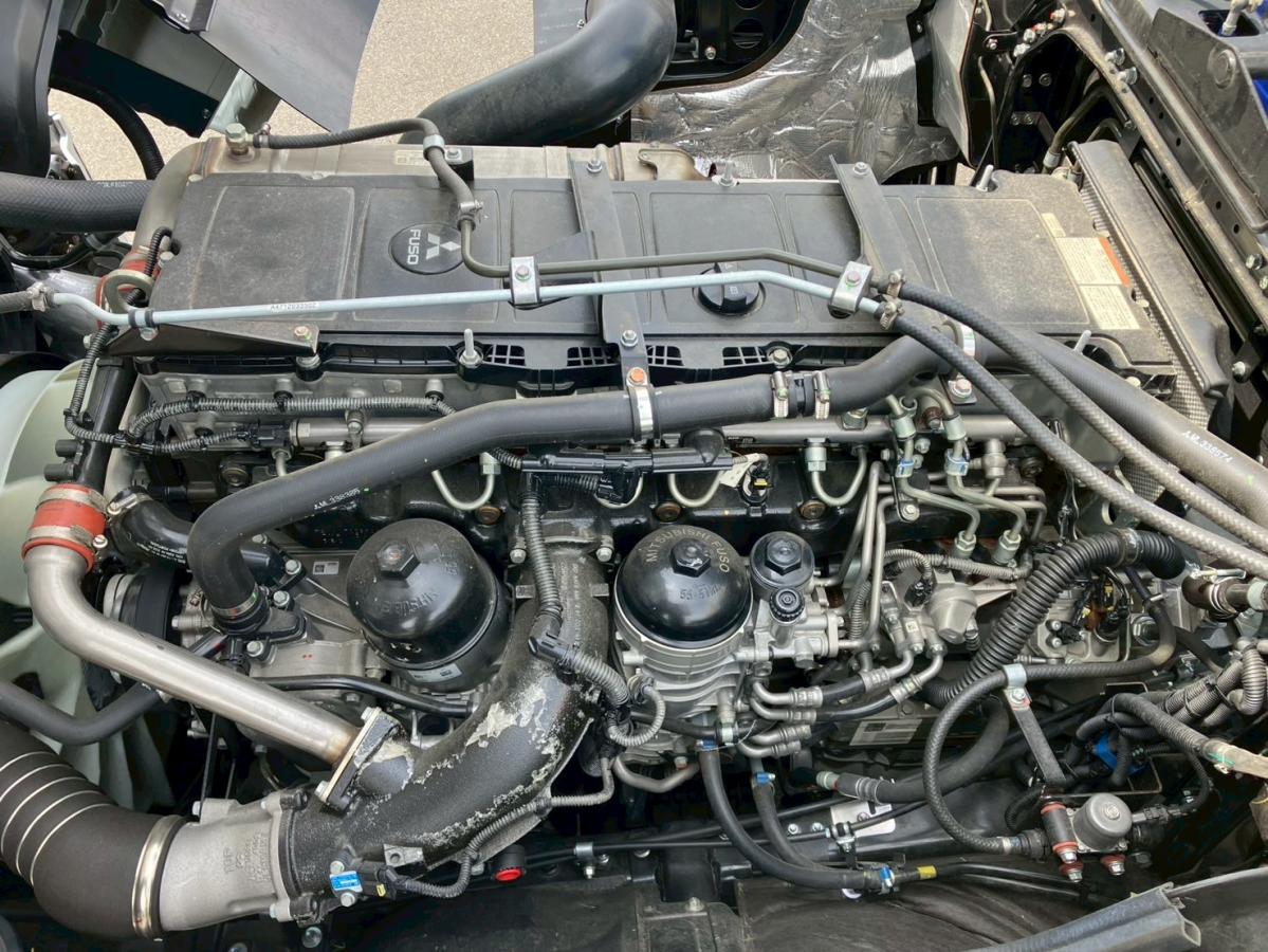 ☆未使用車 セーフティークレーン 自動歩み ラジコン|中古トラックの販売・買取・査定のアイナビ