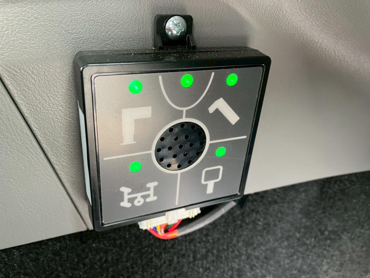 ☆未使用車 セーフティークレーン 自動歩み ラジコン|中古トラックの販売・買取・査定のアイナビ