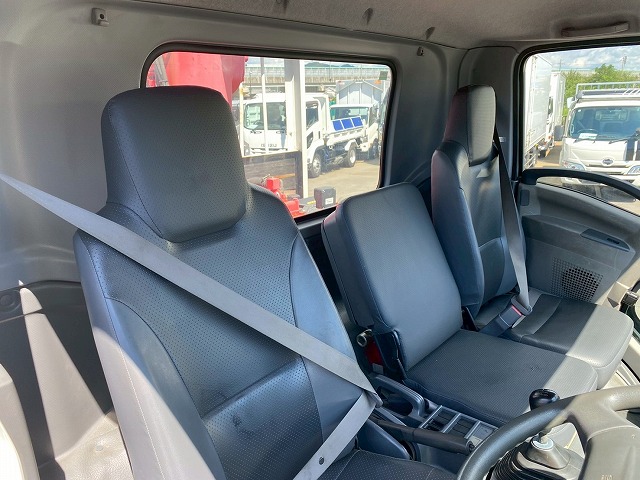 保証対象車両フックイン距離浅6速MT4t8tカーゴクレーン|中古トラックの販売・買取・査定のアイナビ