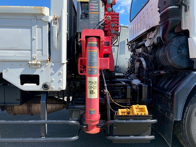 保証対象車両フックイン距離浅6速MT4t8tカーゴクレーン|中古トラックの販売・買取・査定のアイナビ