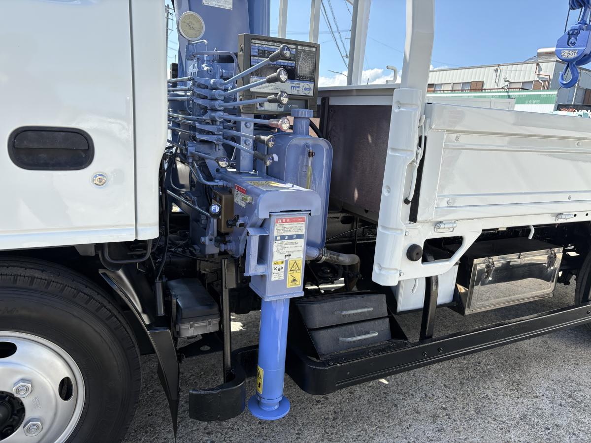 H19 エルフ 2t 3段クレーン|中古トラックの販売・買取・査定のアイナビ