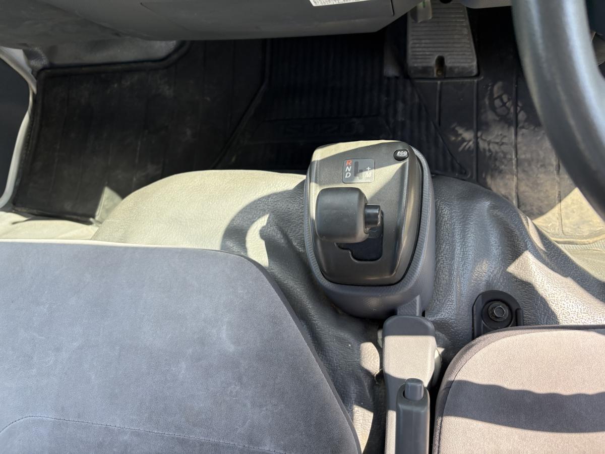 H19 エルフ 2t 3段クレーン|中古トラックの販売・買取・査定のアイナビ