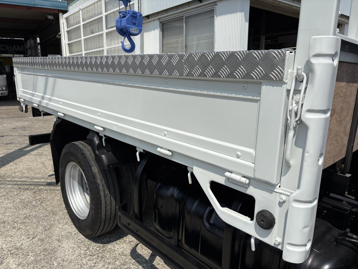 H18 タイタン 2t 3段クレーン|中古トラックの販売・買取・査定のアイナビ