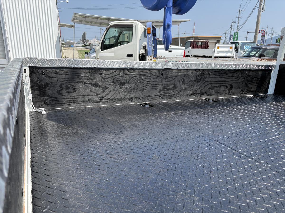 H18 タイタン 2t 3段クレーン|中古トラックの販売・買取・査定のアイナビ