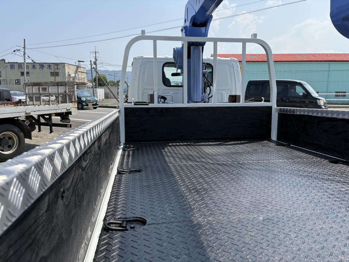 H18 タイタン 2t 3段クレーン|中古トラックの販売・買取・査定のアイナビ