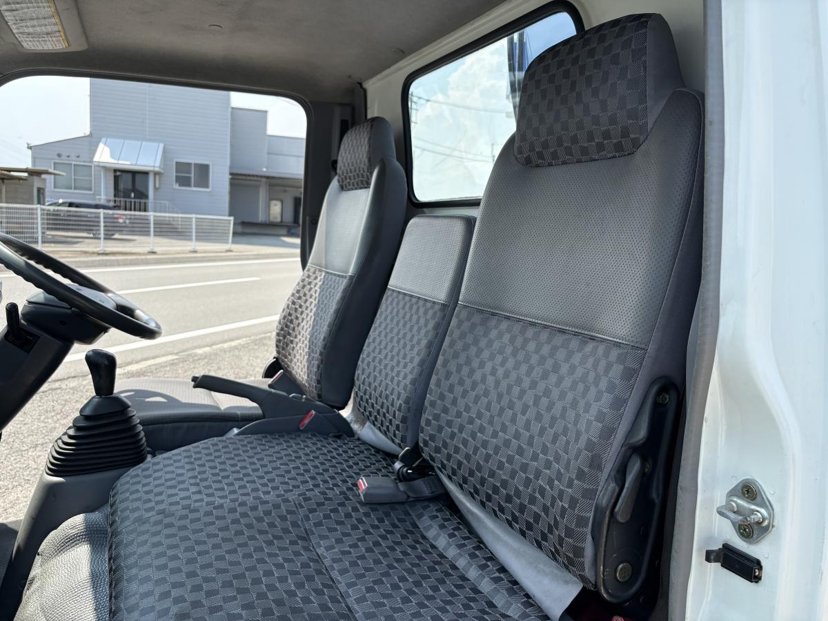 H18 タイタン 2t 3段クレーン|中古トラックの販売・買取・査定のアイナビ