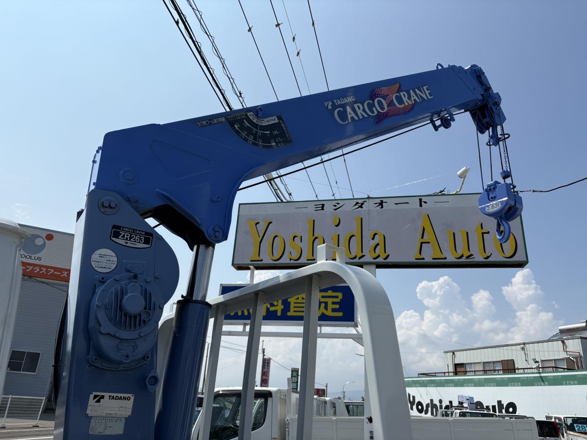 H18 タイタン 2t 3段クレーン|中古トラックの販売・買取・査定のアイナビ