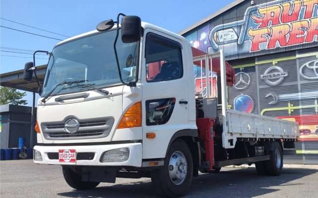 日野自動車レンジャー 4tユニック 4段クレーン ラジコン付|中古トラックの販売・買取・査定のアイナビ