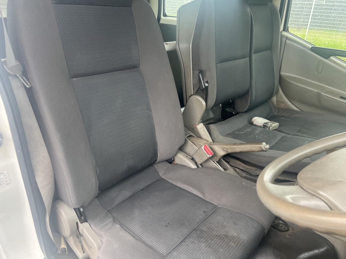 平成27年アトラスダブルキャブアルミバン切り替え4WD|中古トラックの販売・買取・査定のアイナビ