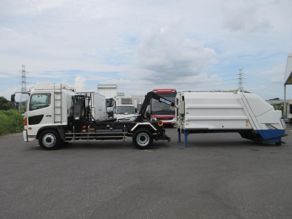 新明和 アームロール プレスコンテナ 増トン 車検付 !!|中古トラックの販売・買取・査定のアイナビ