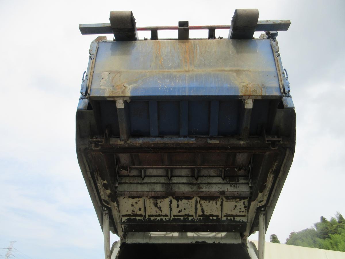 新明和 アームロール プレスコンテナ 増トン 車検付 !!|中古トラックの販売・買取・査定のアイナビ