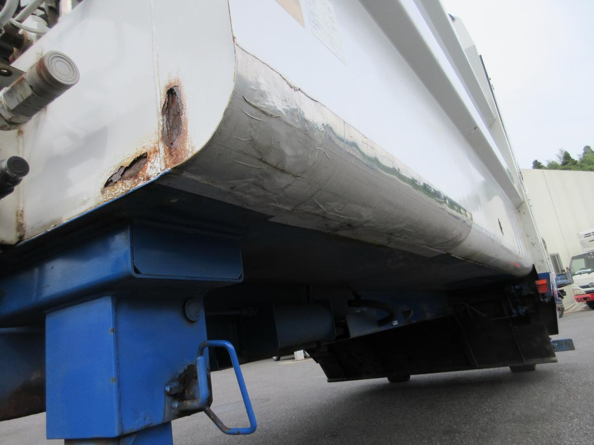 新明和 アームロール プレスコンテナ 増トン 車検付 !!|中古トラックの販売・買取・査定のアイナビ