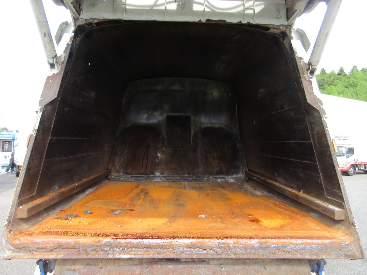 新明和 アームロール プレスコンテナ 増トン 車検付 !!|中古トラックの販売・買取・査定のアイナビ