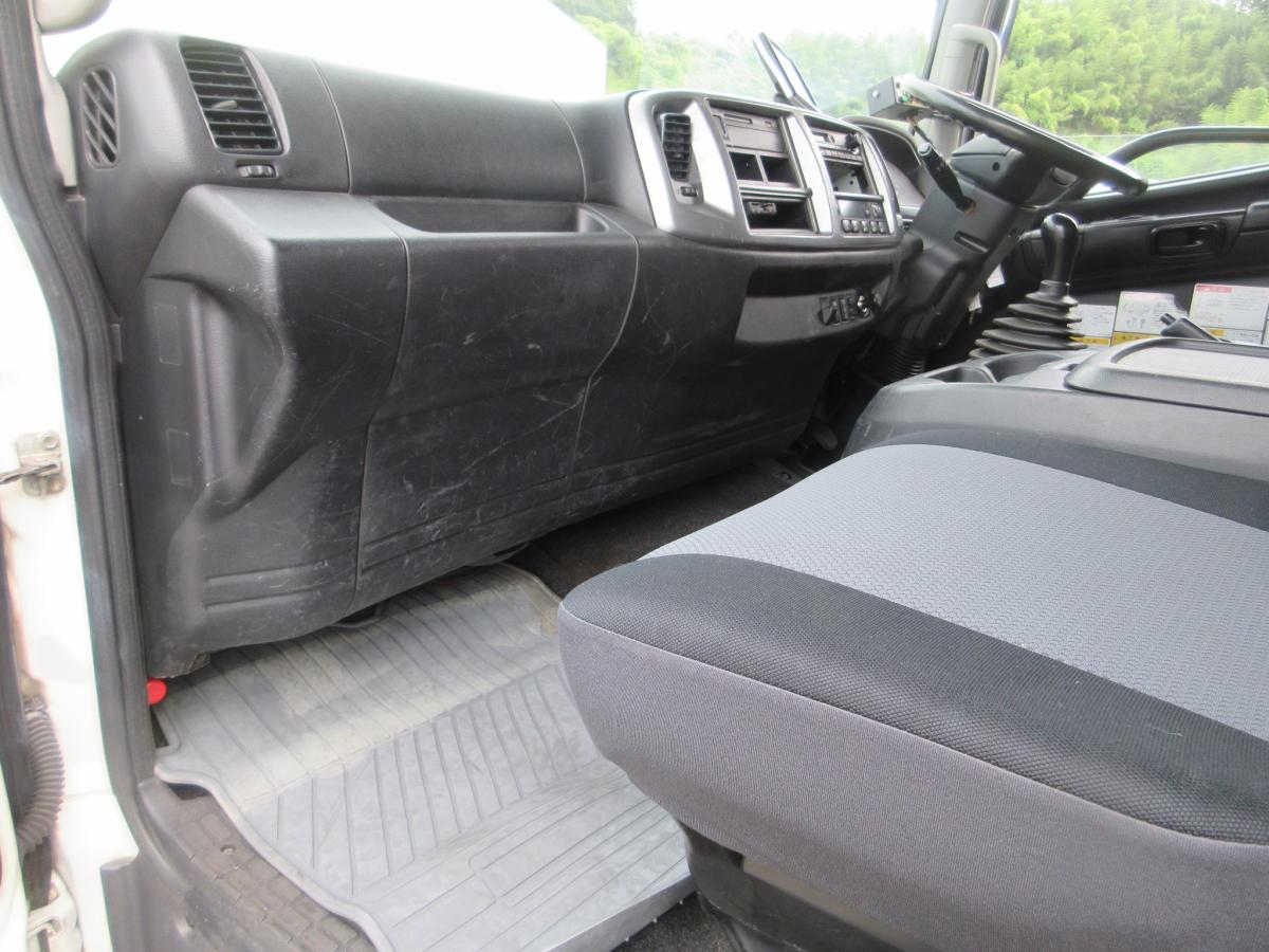 新明和 アームロール プレスコンテナ 増トン 車検付 !!|中古トラックの販売・買取・査定のアイナビ