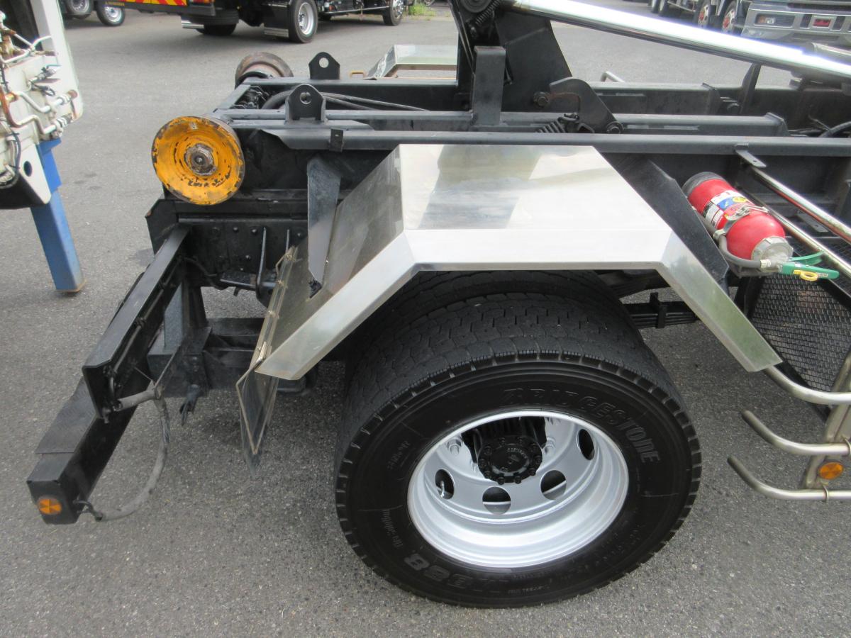 新明和 アームロール プレスコンテナ 増トン 車検付 !!|中古トラックの販売・買取・査定のアイナビ