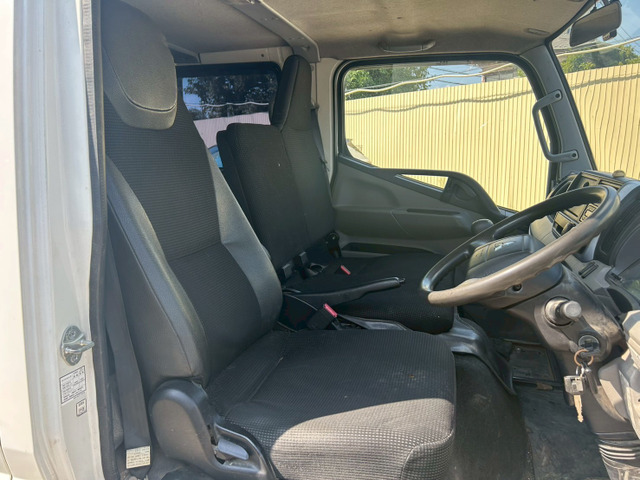 【Wキャブ×PG付】三菱ふそう/キャンター|中古トラックの販売・買取・査定のアイナビ