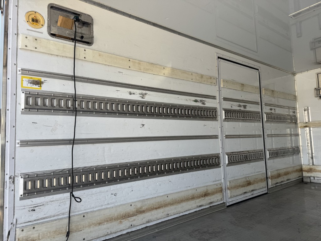 冷蔵冷凍車ワイドロングSDパワーゲート車検付|中古トラックの販売・買取・査定のアイナビ