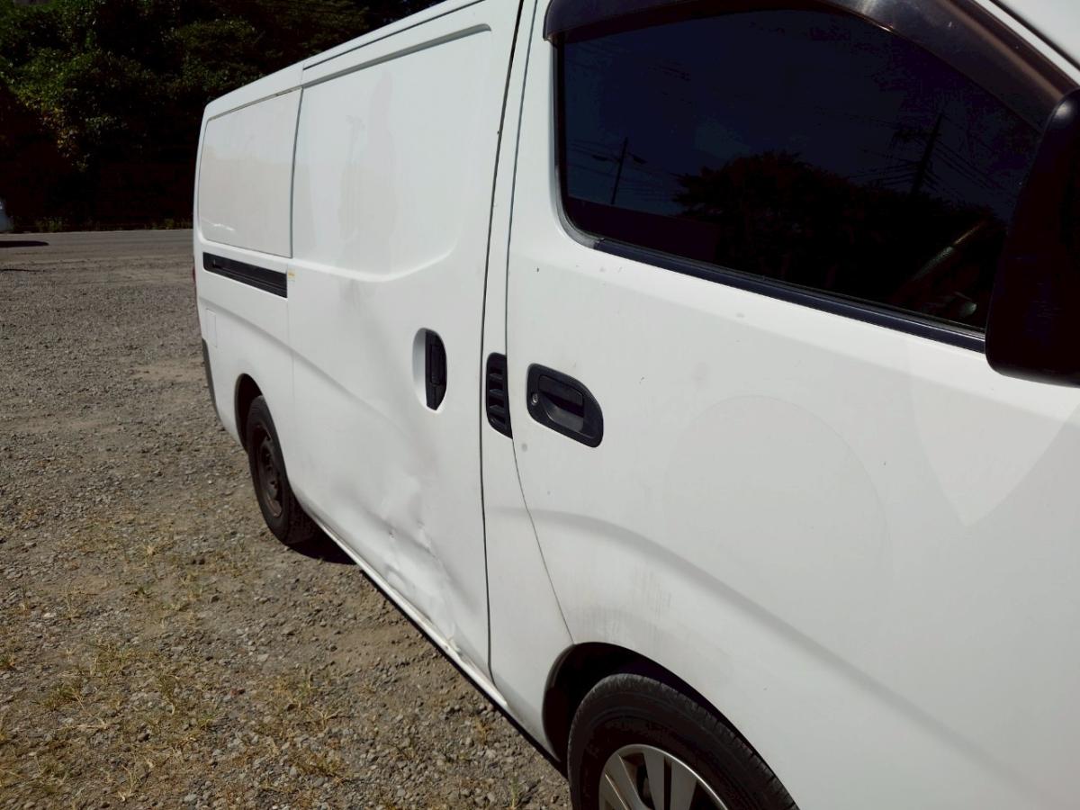 2.5クールバンDXロングボデイディーゼル車ナビ付ETC|中古トラックの販売・買取・査定のアイナビ