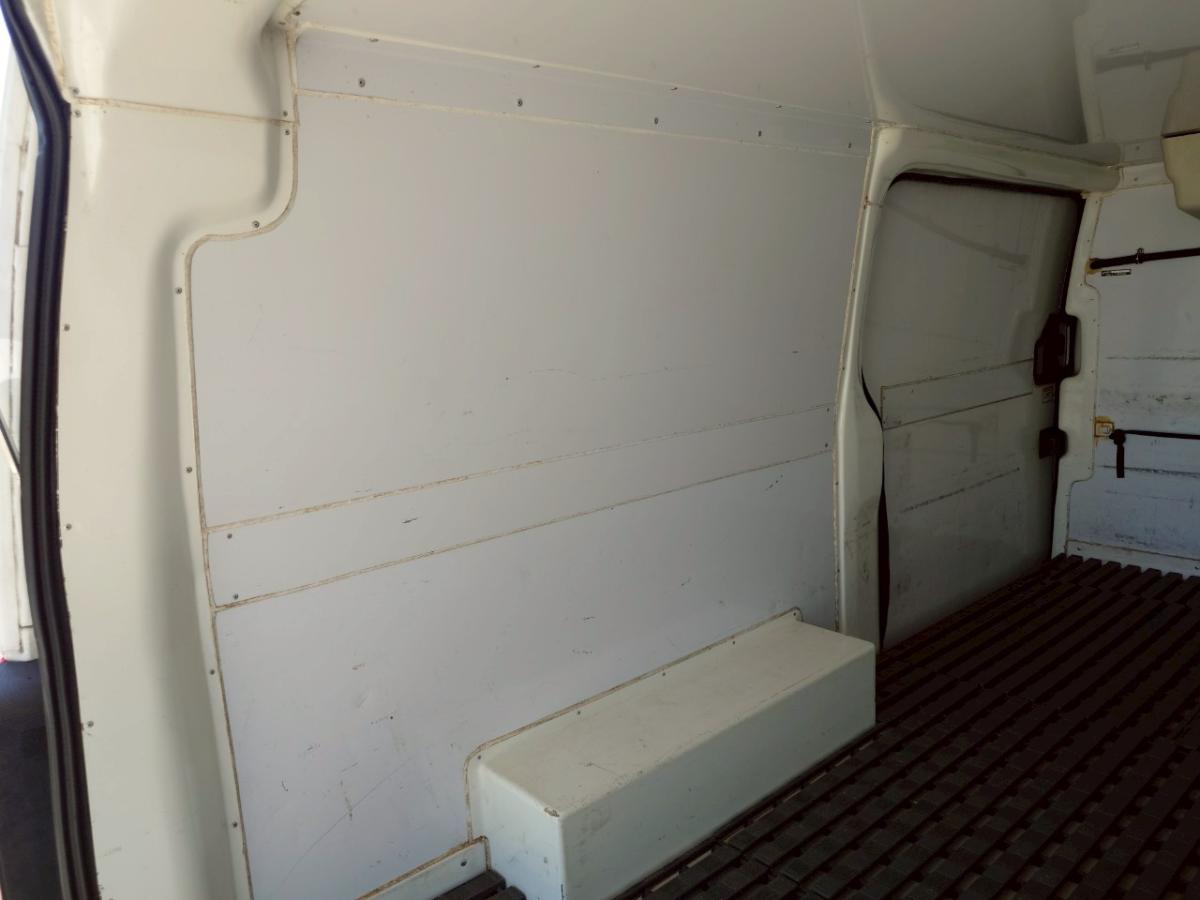 2.5クールバンDXロングボデイディーゼル車ナビ付ETC|中古トラックの販売・買取・査定のアイナビ