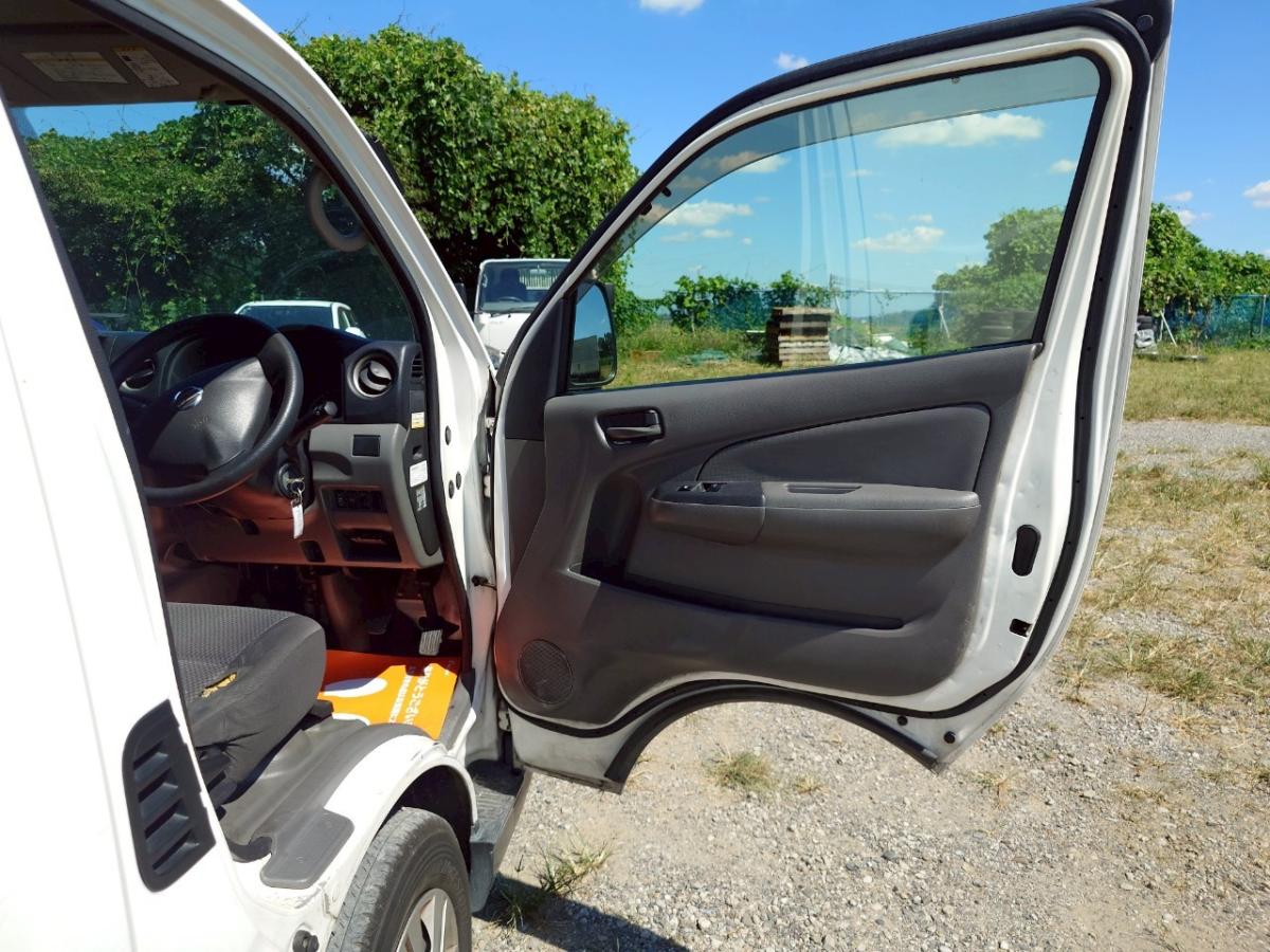 2.5クールバンDXロングボデイディーゼル車ナビ付ETC|中古トラックの販売・買取・査定のアイナビ