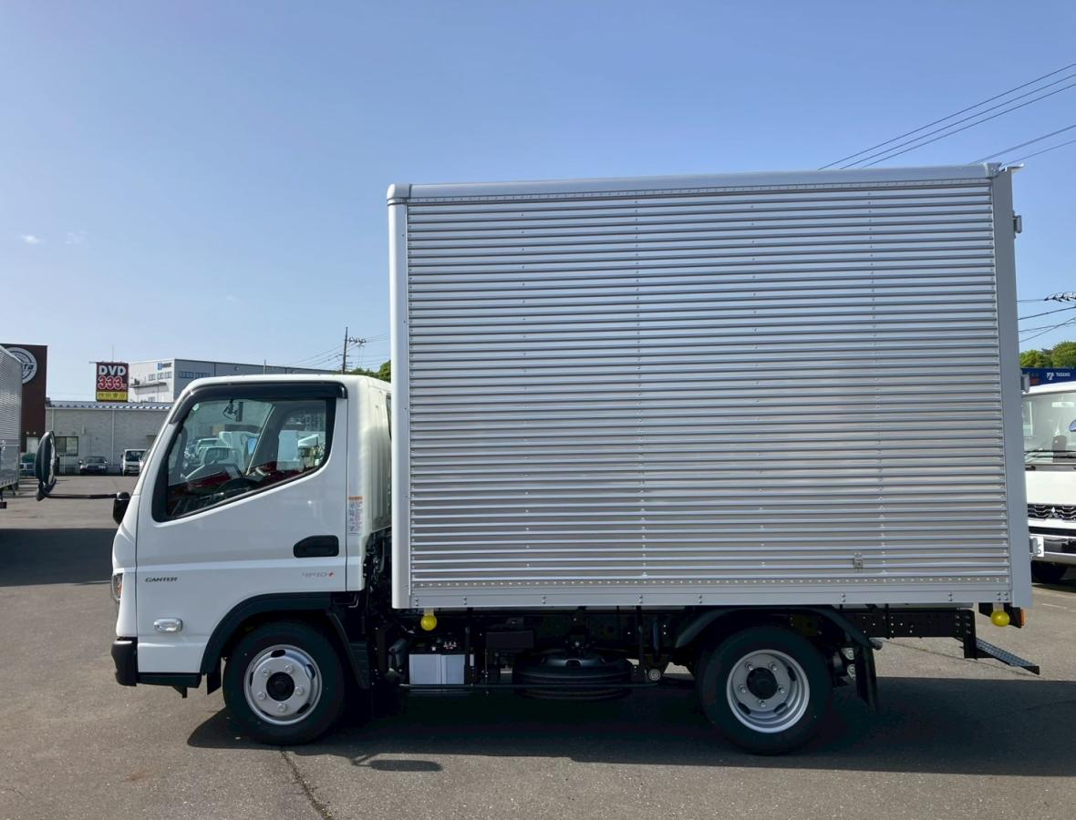 ☆未使用車 標準/10尺 純正ナビ ラッシング2段|中古トラックの販売・買取・査定のアイナビ