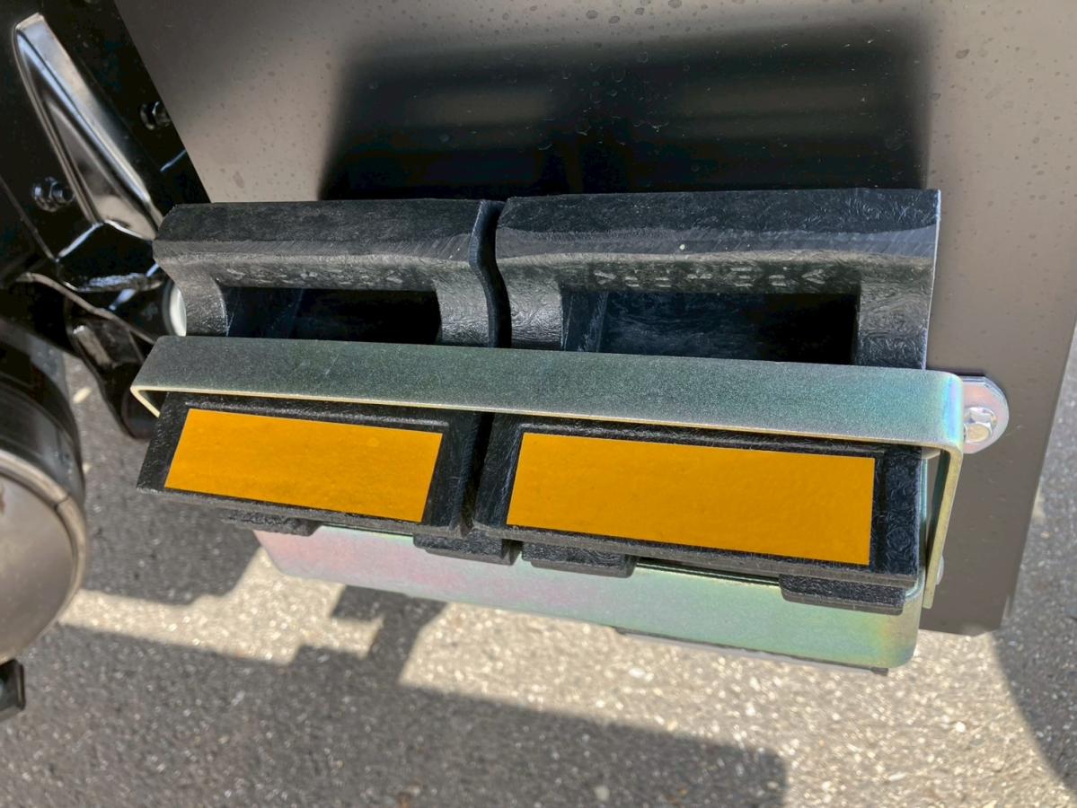 ☆未使用車 標準/10尺 純正ナビ ラッシング2段|中古トラックの販売・買取・査定のアイナビ