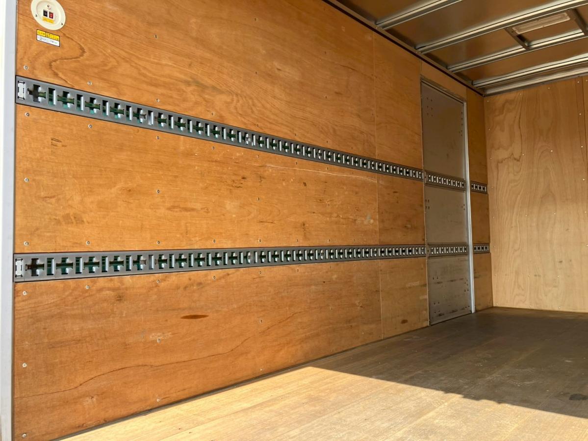 ☆R4 標準/ロング ラッシング2段 字光式ナンバー|中古トラックの販売・買取・査定のアイナビ