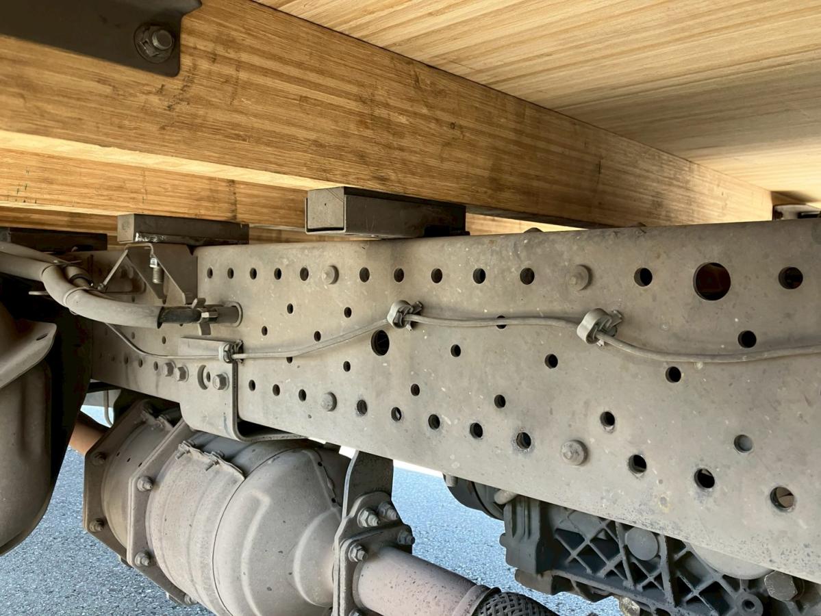 ☆H27 標準/ロング セイコーラック ロープ穴4対|中古トラックの販売・買取・査定のアイナビ