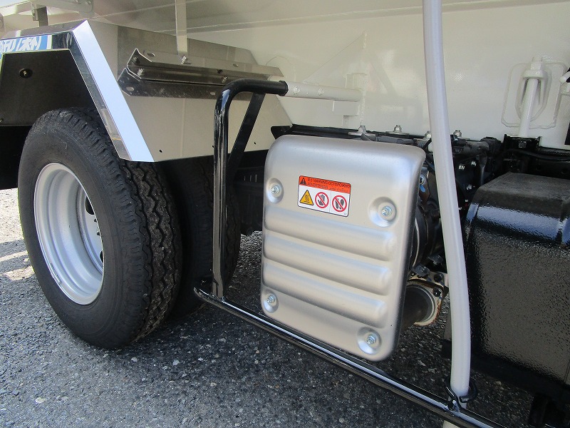 3KL タンク車 消防書類有り 未使用車|中古トラックの販売・買取・査定のアイナビ