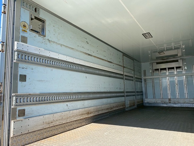 ワンオーナー菱重コールドチェーンR404Aフルキャブ6速MT|中古トラックの販売・買取・査定のアイナビ