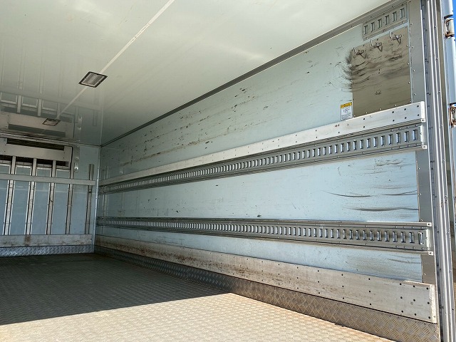 ワンオーナー菱重コールドチェーンR404Aフルキャブ6速MT|中古トラックの販売・買取・査定のアイナビ