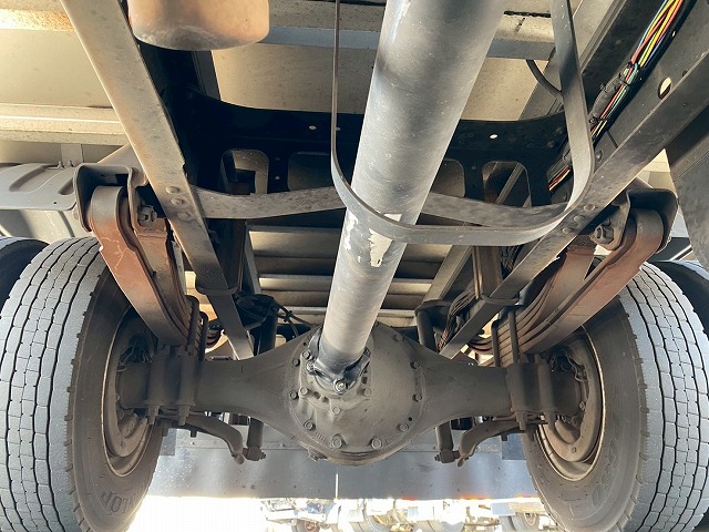 ワンオーナー菱重コールドチェーンR404Aフルキャブ6速MT|中古トラックの販売・買取・査定のアイナビ