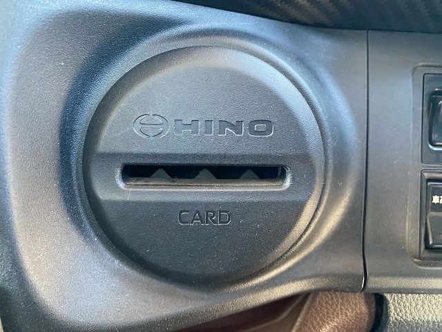 ワンオーナー菱重コールドチェーンR404Aフルキャブ6速MT|中古トラックの販売・買取・査定のアイナビ