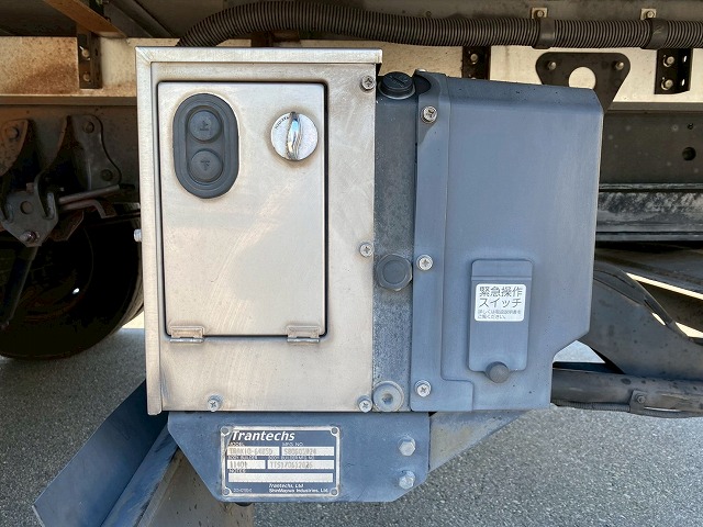 ワンオーナー菱重コールドチェーンR404Aフルキャブ6速MT|中古トラックの販売・買取・査定のアイナビ