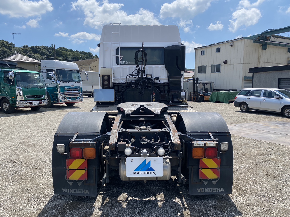 H27年式 ハイルーフトラクタ、車検付 マニュアル車|中古トラックの販売・買取・査定のアイナビ