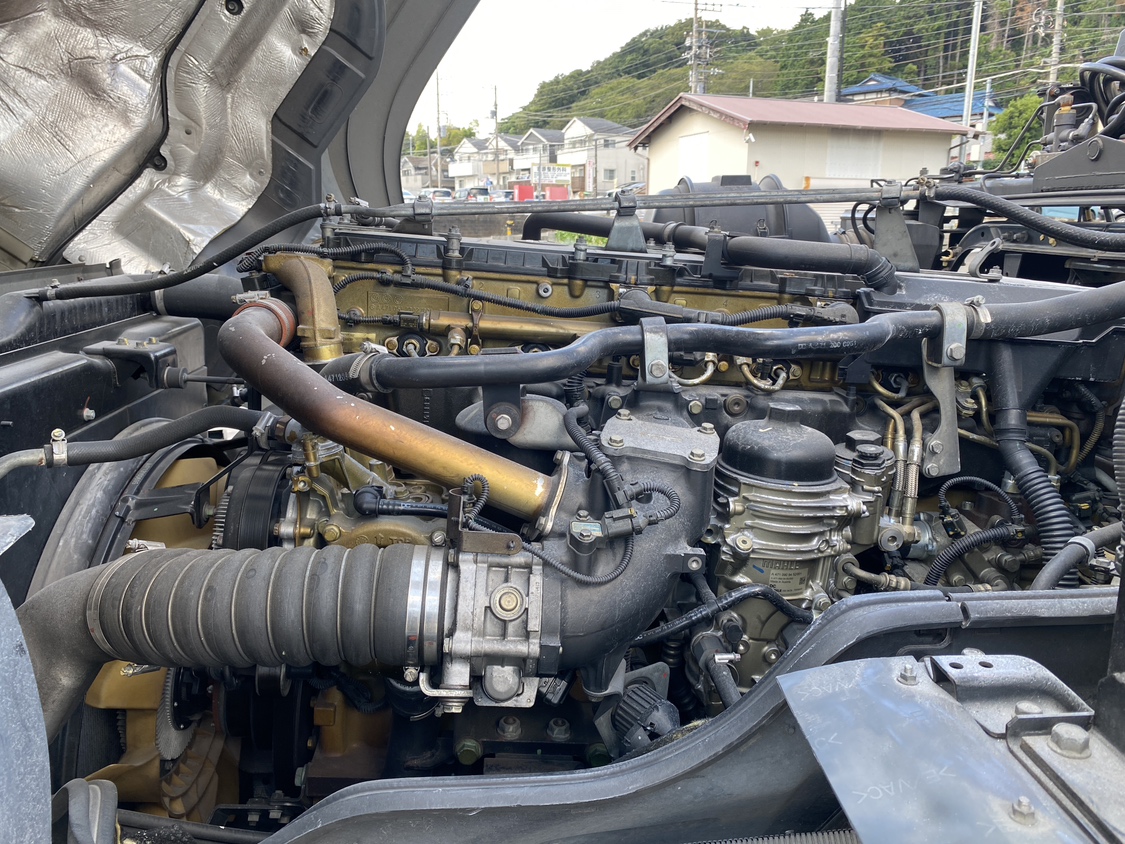 H27年式 ハイルーフトラクタ、車検付 マニュアル車|中古トラックの販売・買取・査定のアイナビ