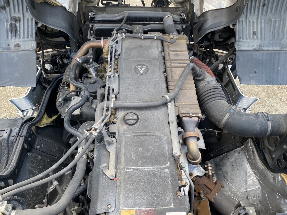 H27年式 ハイルーフトラクタ、車検付 マニュアル車|中古トラックの販売・買取・査定のアイナビ