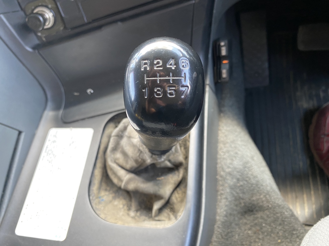 H27年式 ハイルーフトラクタ、車検付 マニュアル車|中古トラックの販売・買取・査定のアイナビ